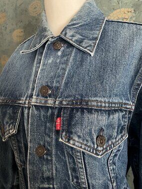 Vintage Levi’s 70506 Trucker Jacket Made in Canada 1988–1991